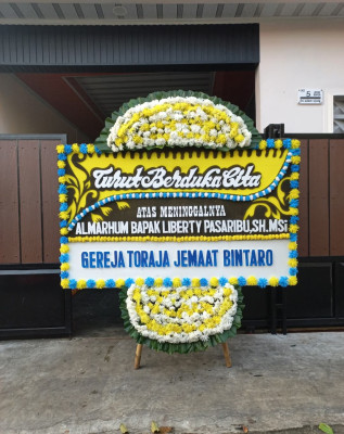 Papan Bunga Duka di Bleberan
