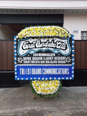 Papan Bunga Duka di Bleberan